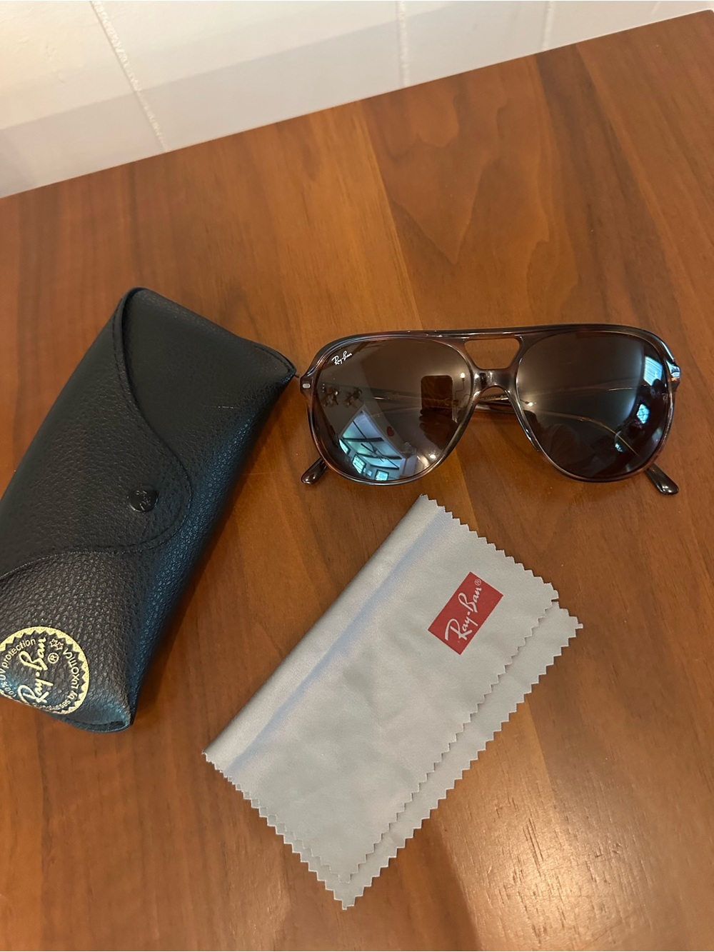 Ray-Ban Sunglasses with Case